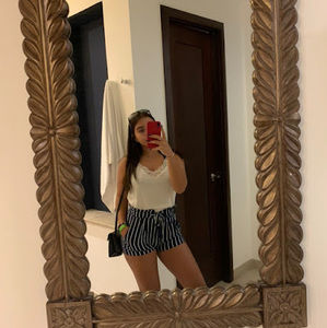 Meet your Posher, Valentina del valle